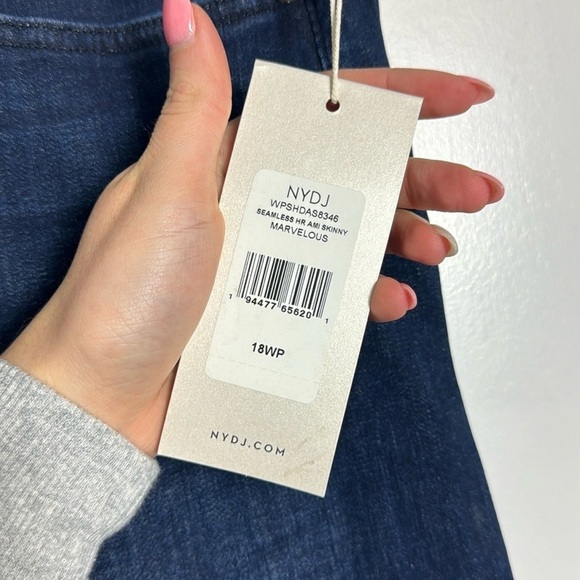 NWT NYDJ Le Silhouette Ami Skinny Jeans Petite Plus Size 18W Marvelous - Picture 6 of 16